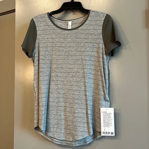Lululemon Love Crew Tee- NWT!